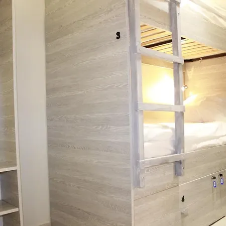 Hostel Ciello Λβιβ